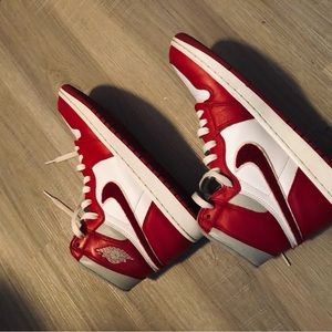 Air Jordan 1 University Ore size 8.5
